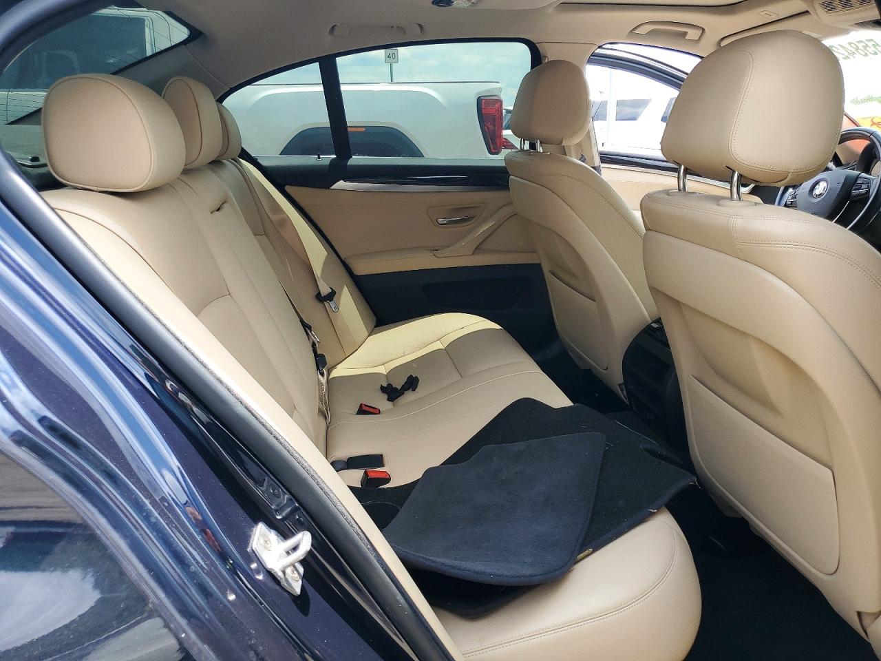 2016 BMW 528