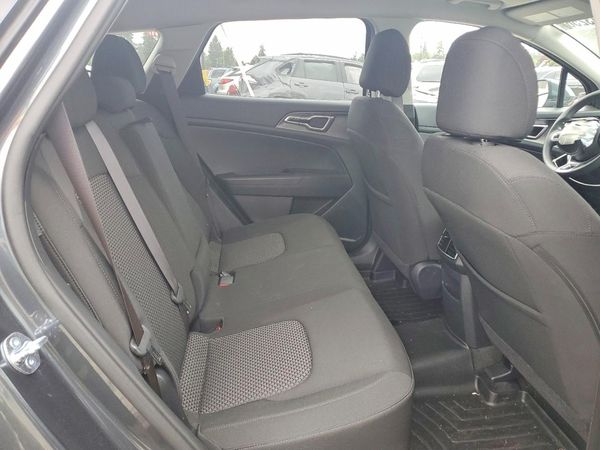 2025 KIA SPORTAGE LX