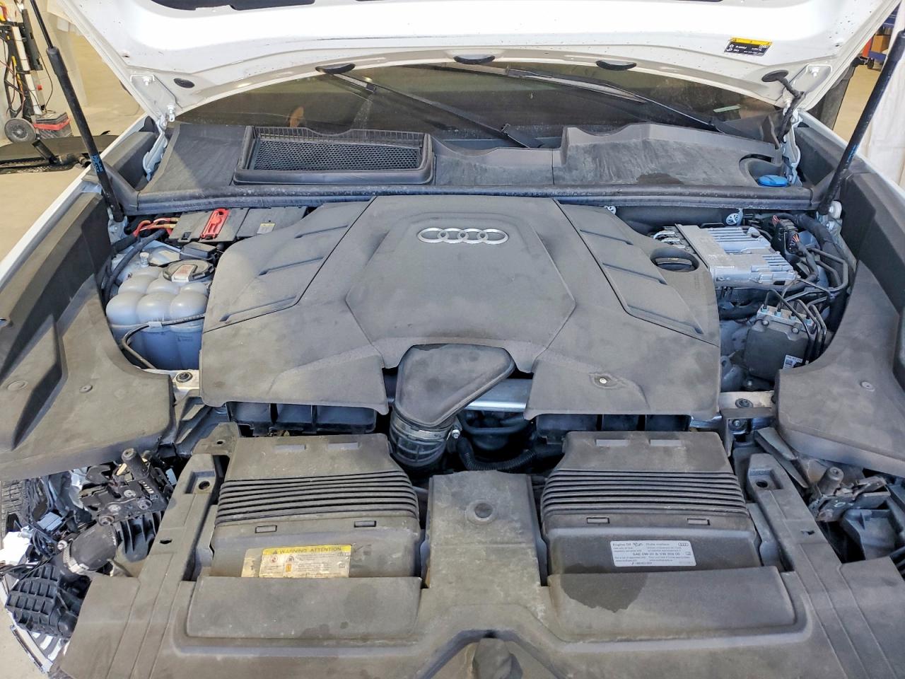 2021 AUDI Q8 quattro Premium Plus