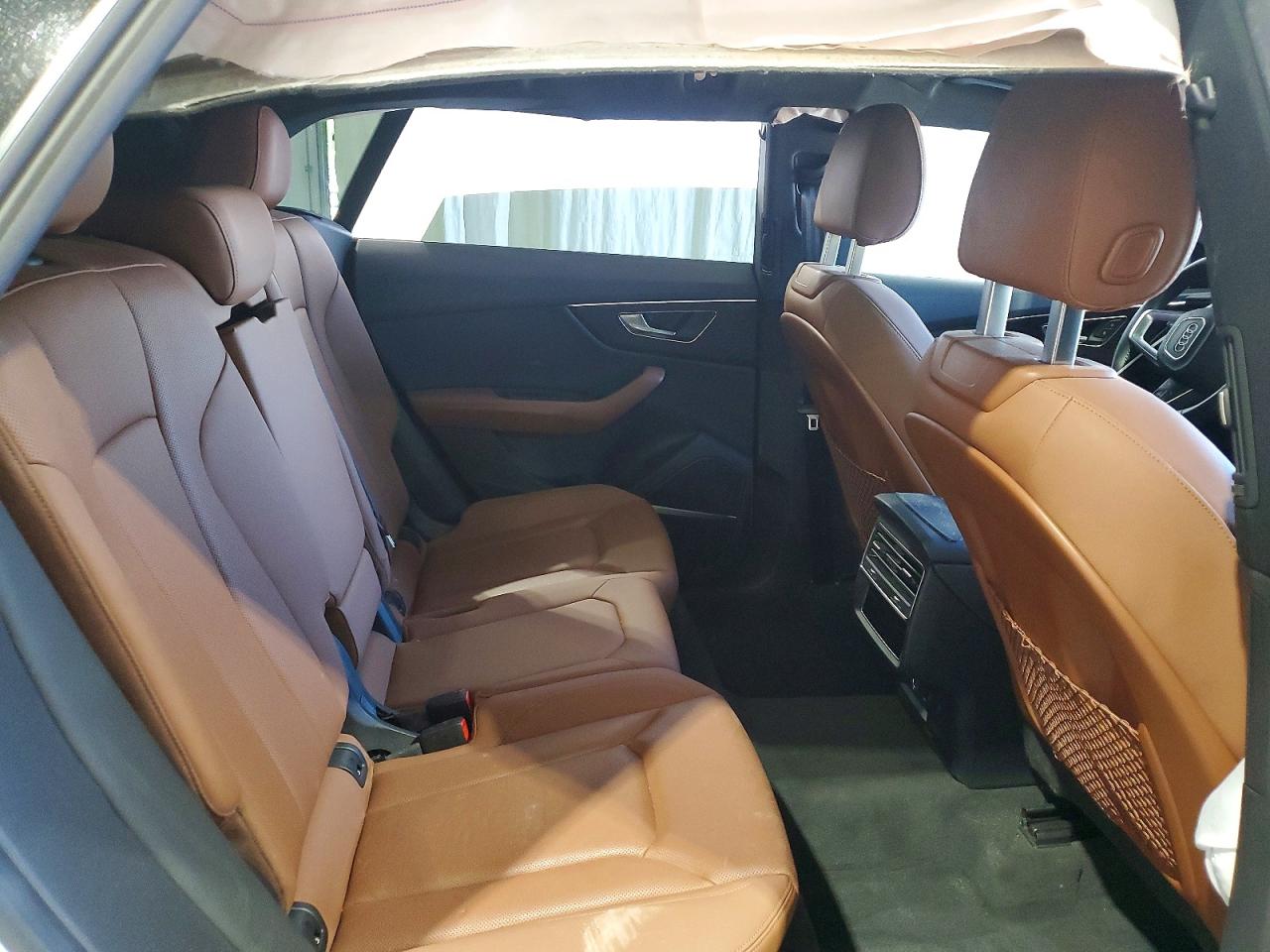 2021 AUDI Q8 quattro Premium Plus