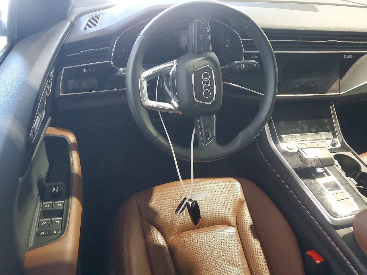 2021 AUDI Q8 quattro Premium Plus