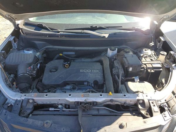 2019 CHEVROLET EQUINOX LS — Engine bay