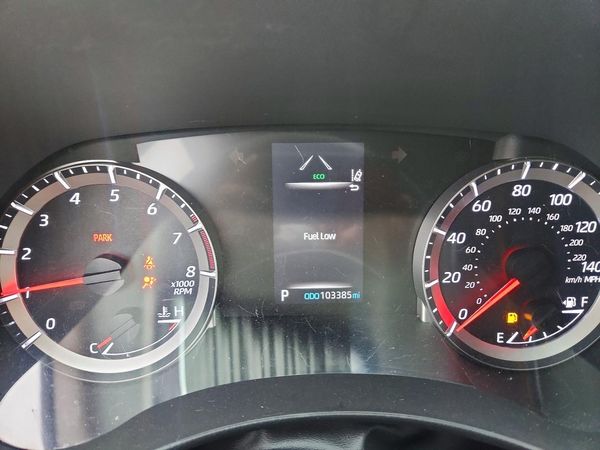 2021 TOYOTA HIGHLANDER LE