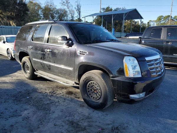 2013 CADILLAC ESCALADE
