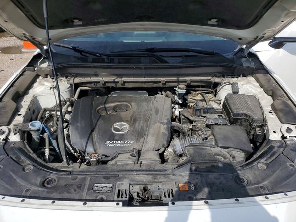 2019 MAZDA CX-5 Touring — Engine bay