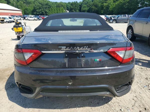 2018 MASERATI GRANTURISMO