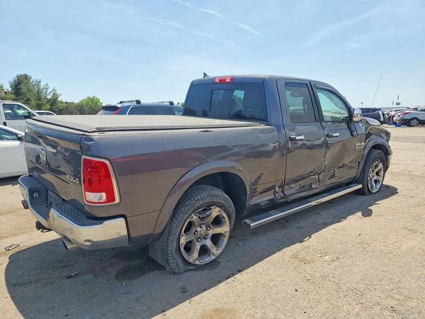 2015 RAM 1500 Laramie