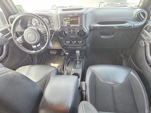 2017 JEEP WRANGLER UNLIMITED SAHARA 4X4