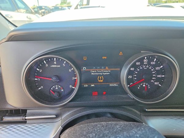 2024 KIA CARNIVAL