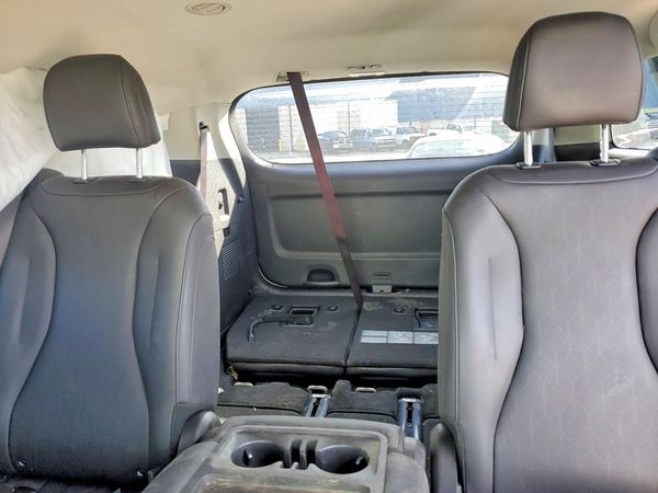 2024 KIA CARNIVAL