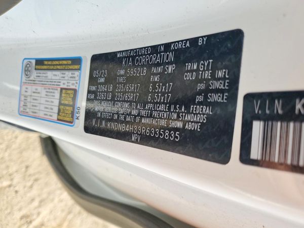 2024 KIA CARNIVAL