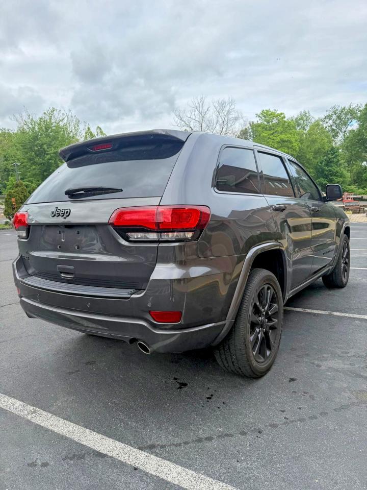 2018 JEEP GRAND CHEROKEE LAREDO 4X4