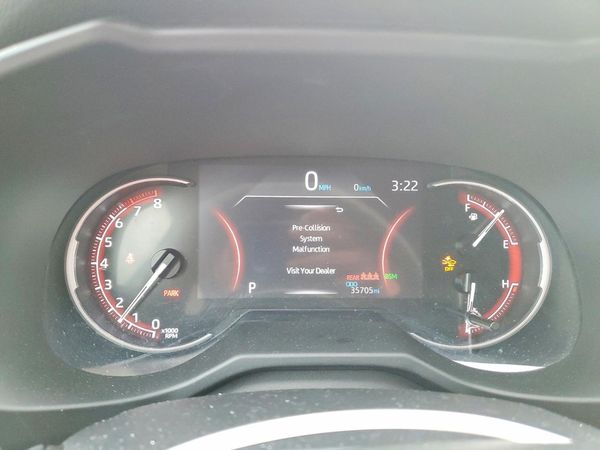 2024 TOYOTA RAV4 XLE