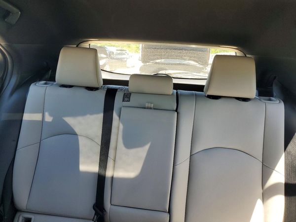 2020 LEXUS UX 250h Premium