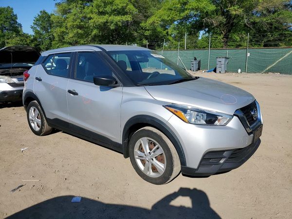 2020 NISSAN KICKS