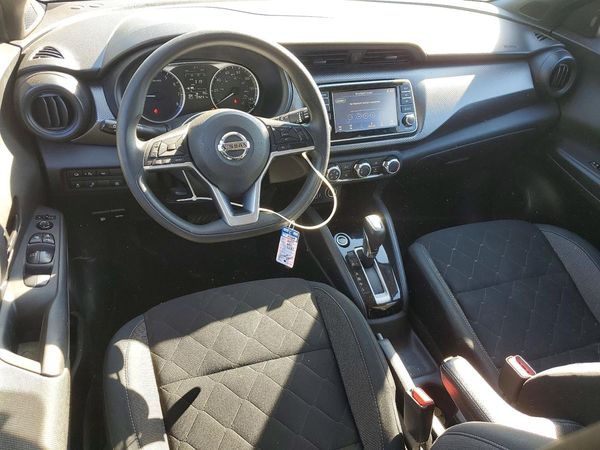 2020 NISSAN KICKS