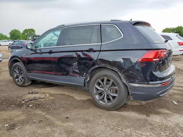 2022 VOLKSWAGEN TIGUAN 4Motion SE