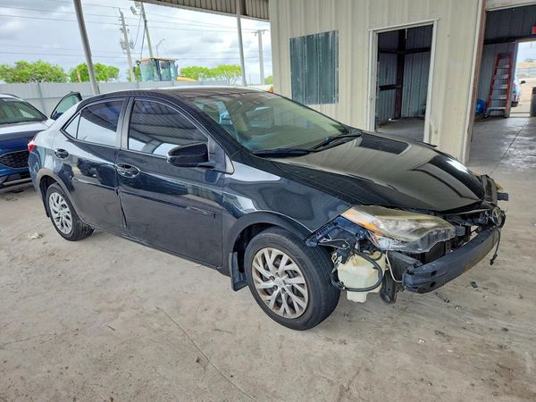 2017 TOYOTA COROLLA