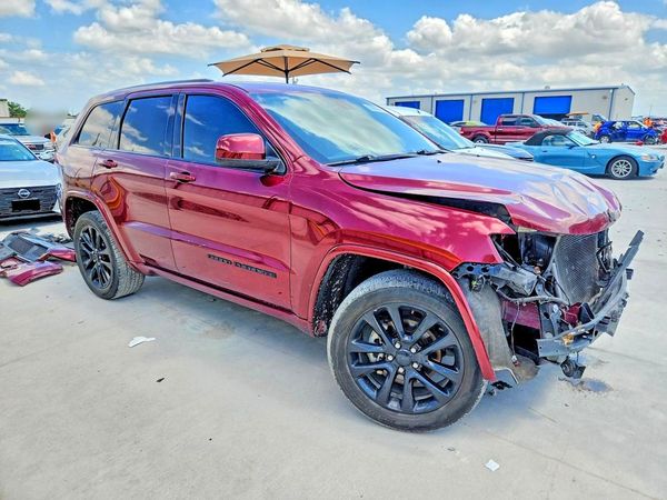 2020 JEEP GRAND CHEROKEE LAREDO 4X2