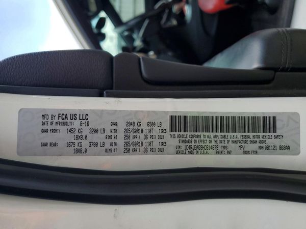 2017 JEEP GRAND CHEROKEE LAREDO 4X2