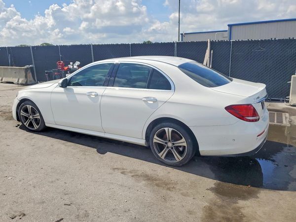 2017 MERCEDES-BENZ E E300