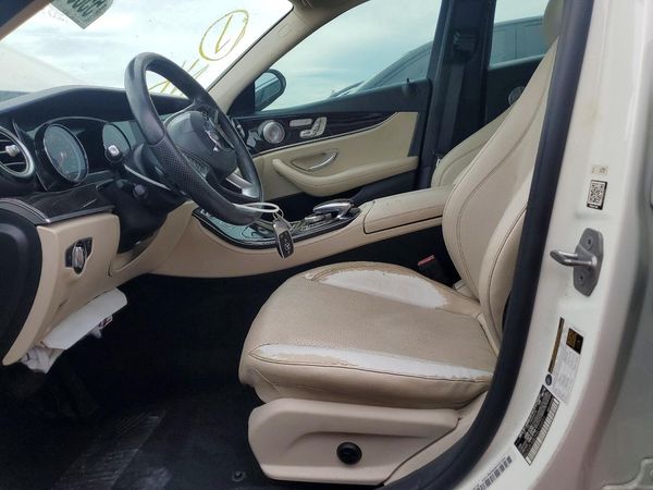 2017 MERCEDES-BENZ E E300