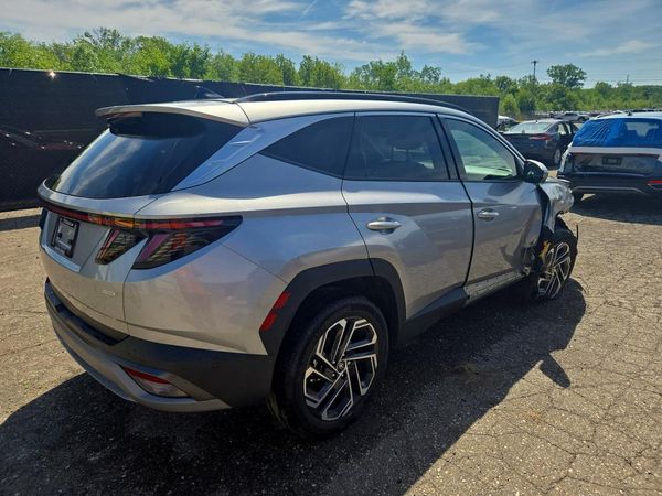 2025 HYUNDAI TUCSON