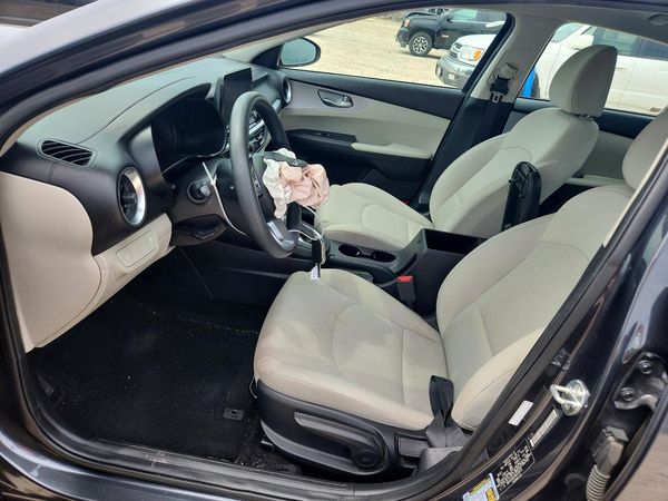 2022 KIA FORTE FE, LXS