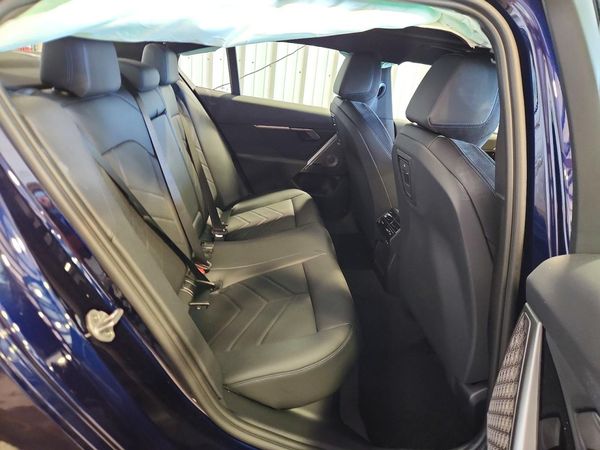 2027 BMW 540 xDrive