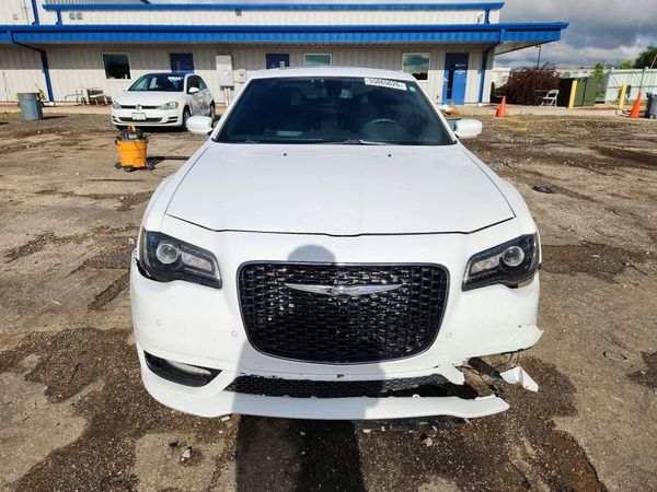 2018 CHRYSLER 300 300S