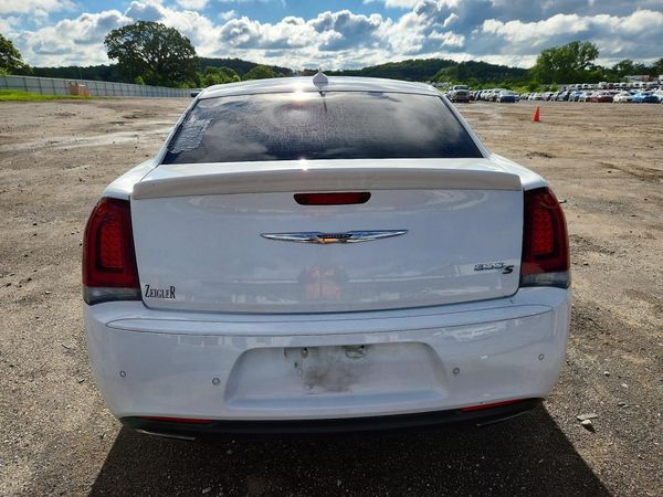 2018 CHRYSLER 300 300S