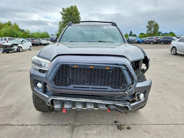 2017 TOYOTA TACOMA
