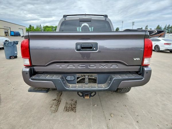 2017 TOYOTA TACOMA