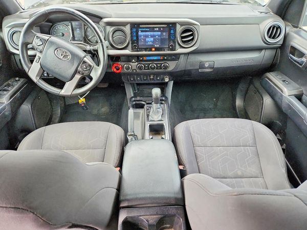 2017 TOYOTA TACOMA