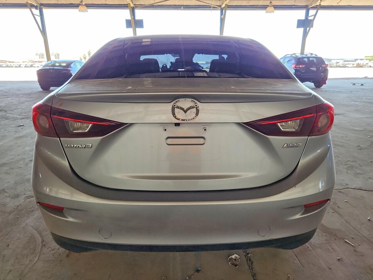 2018 MAZDA 3 Touring