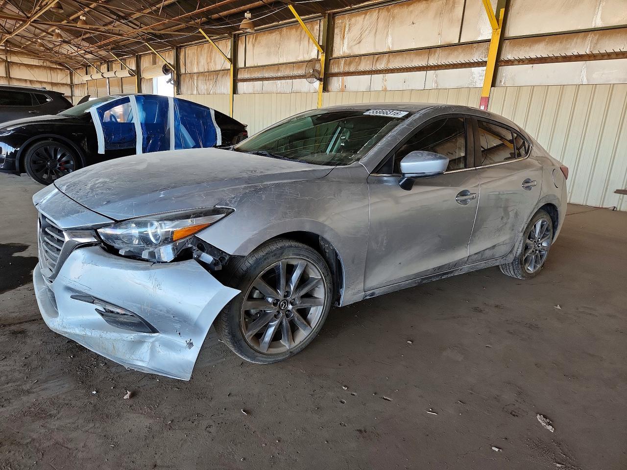 2018 MAZDA 3 Touring