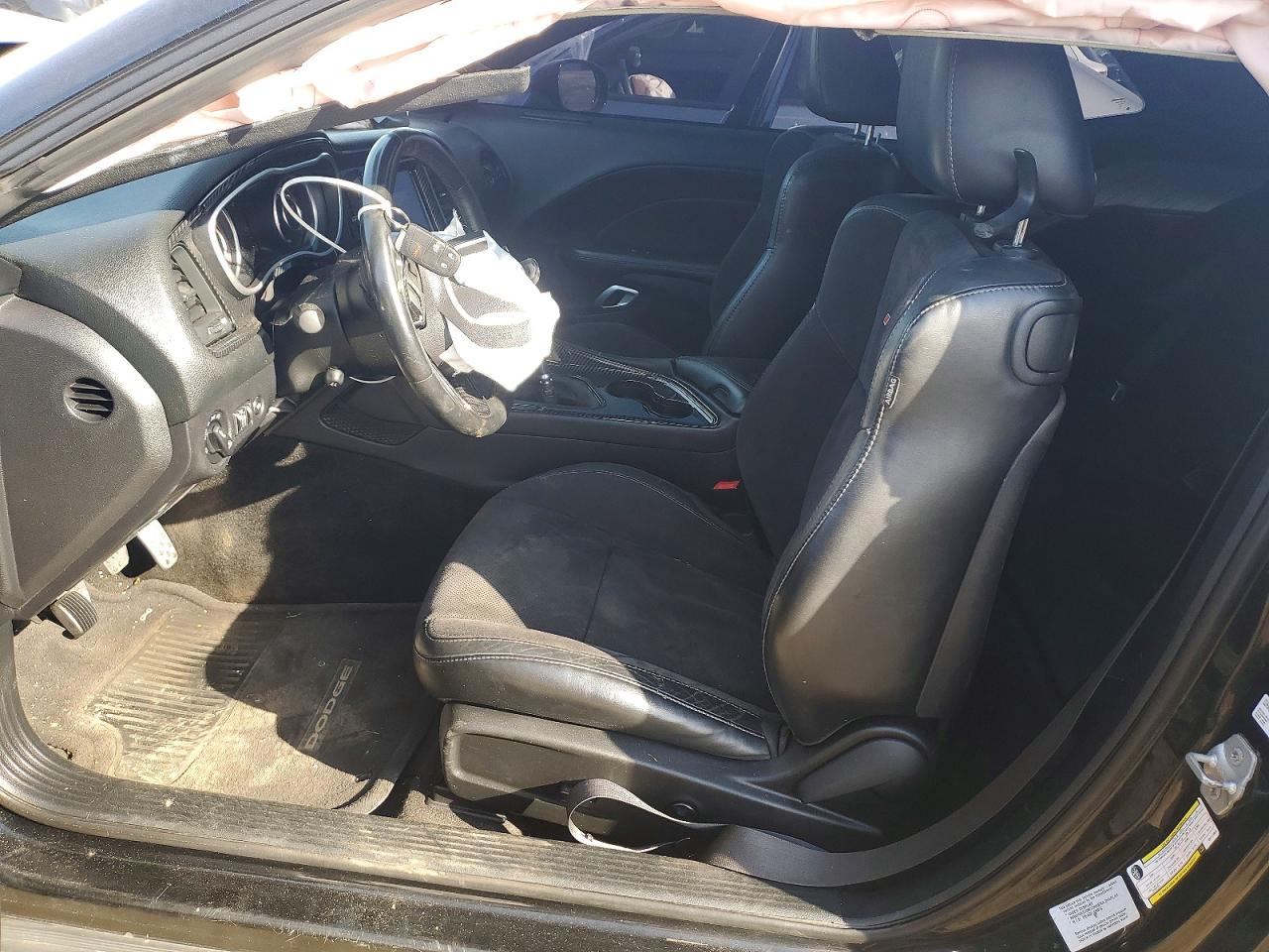 2016 DODGE CHALLENGER SXT Plus