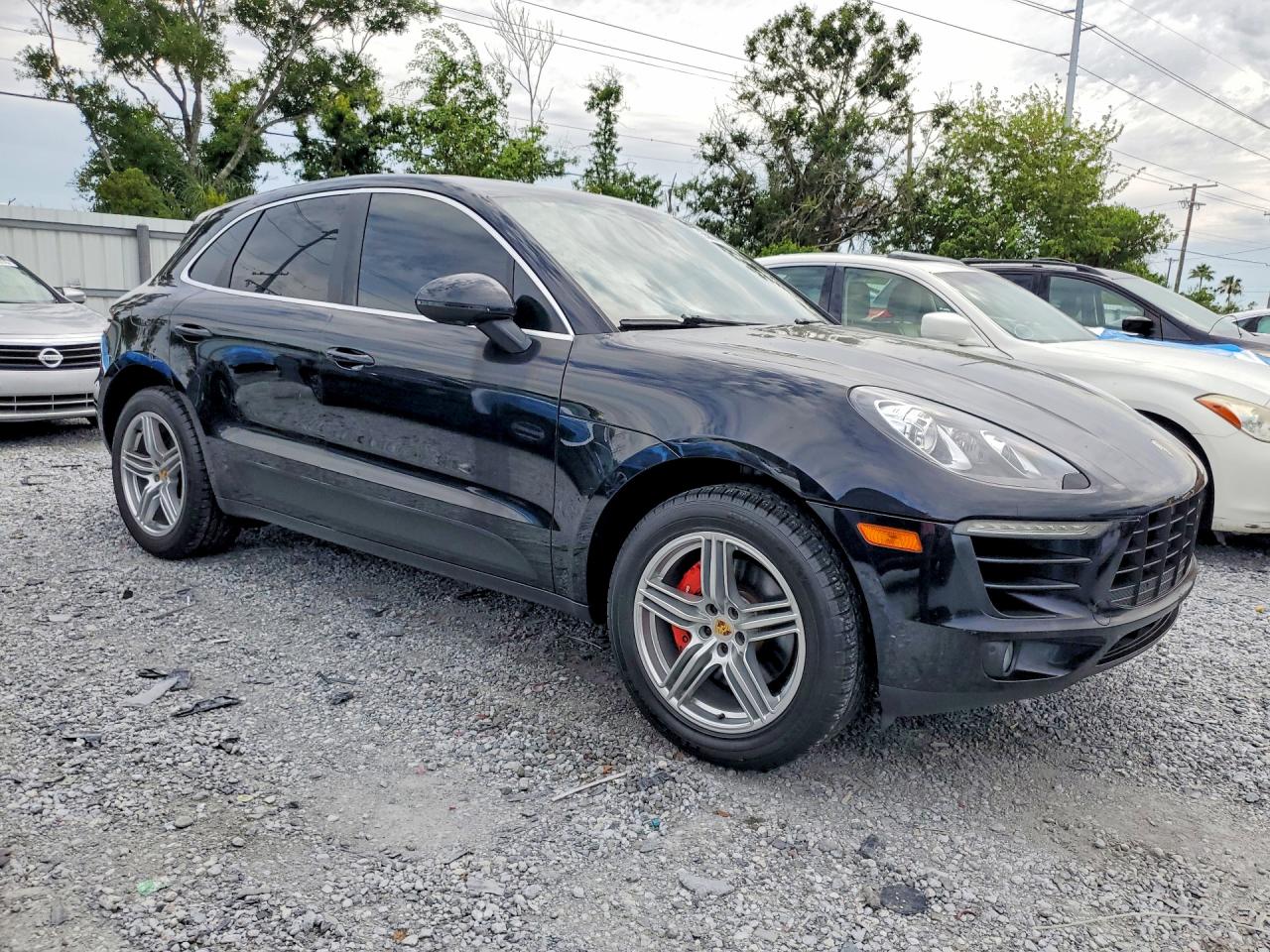 2015 PORSCHE MACAN