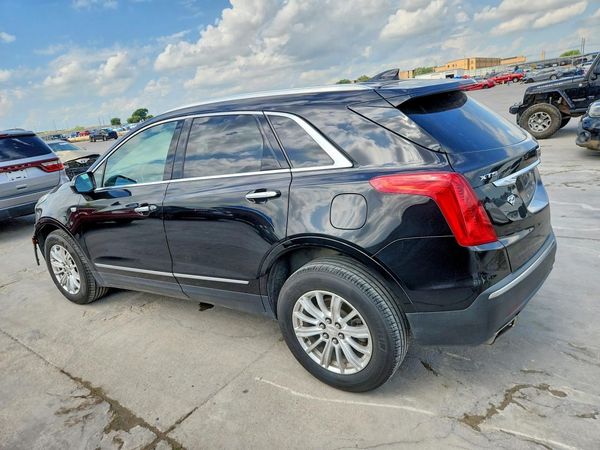 2017 CADILLAC XT5