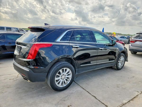 2017 CADILLAC XT5