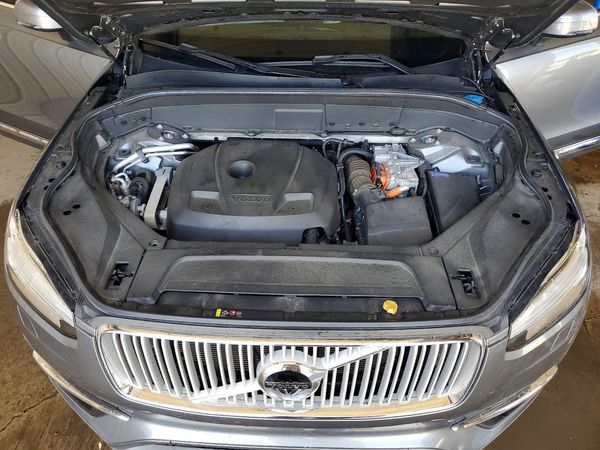 2017 VOLVO XC90