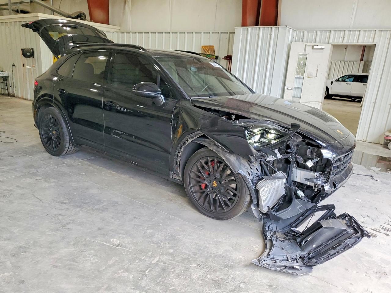 2021 PORSCHE CAYENNE
