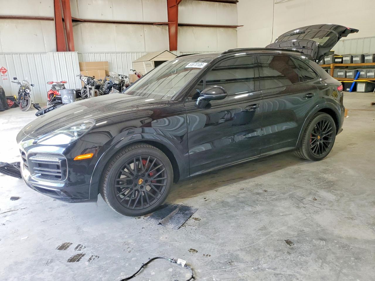 2021 PORSCHE CAYENNE