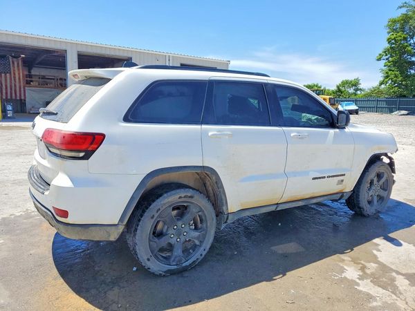 2021 JEEP GRAND CHEROKEE LAREDO 4X4