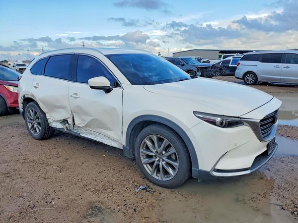 2018 MAZDA CX-9 Signature