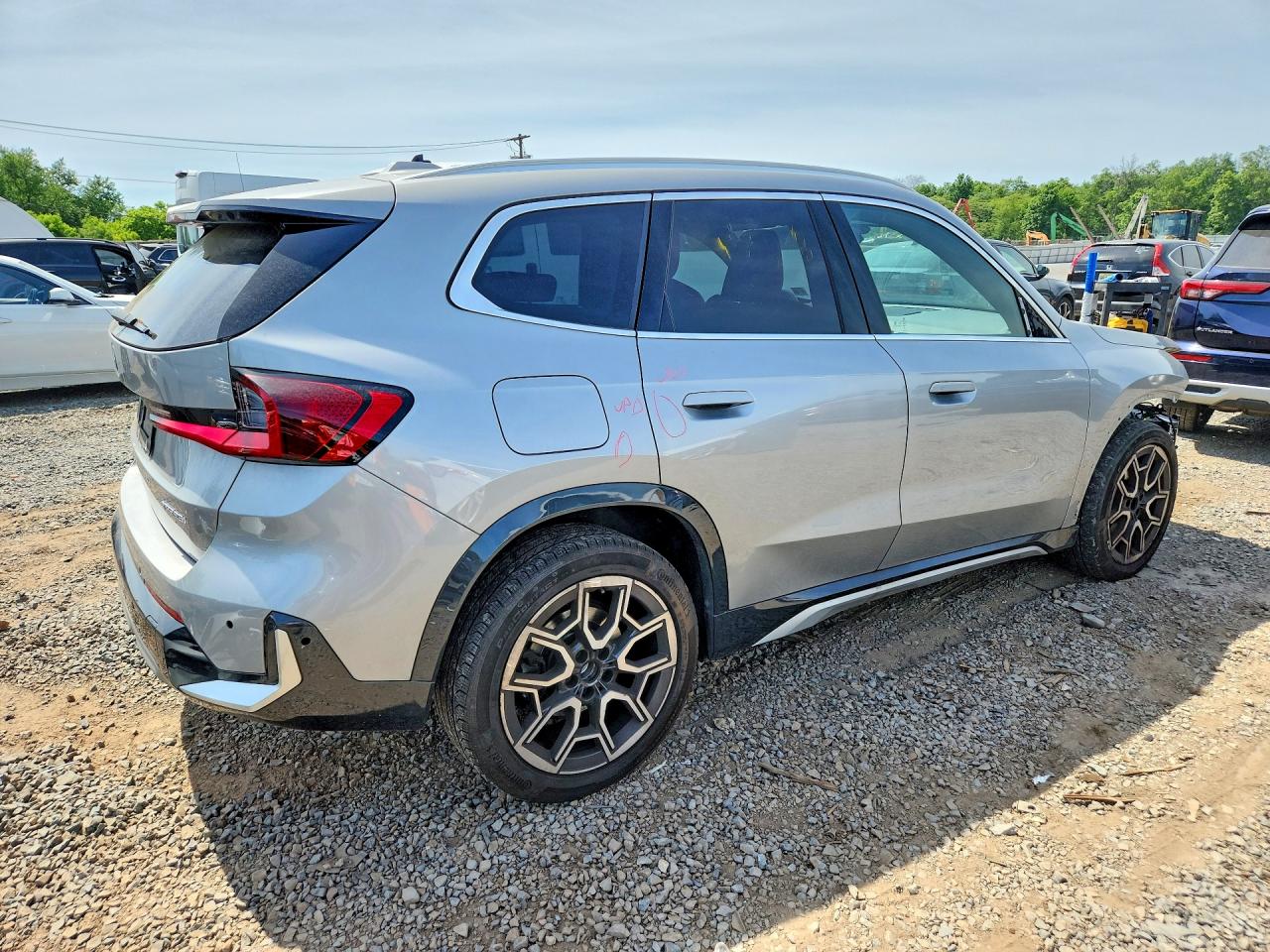 2023 BMW X1