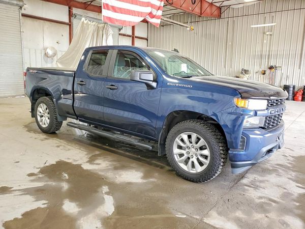 2020 CHEVROLET SILVERADO Custom