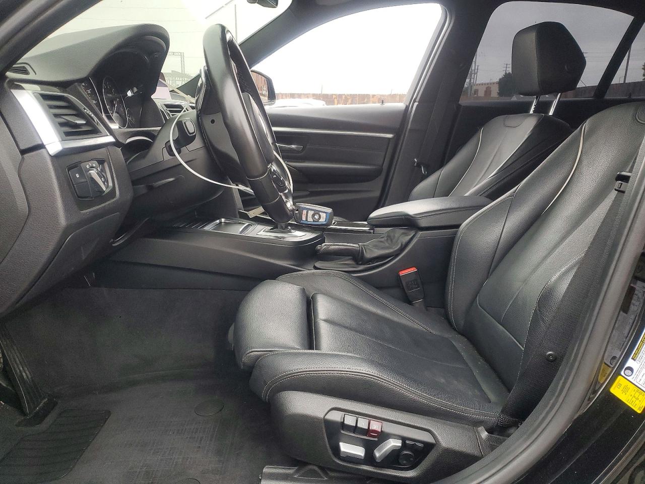 2017 BMW 330 SA