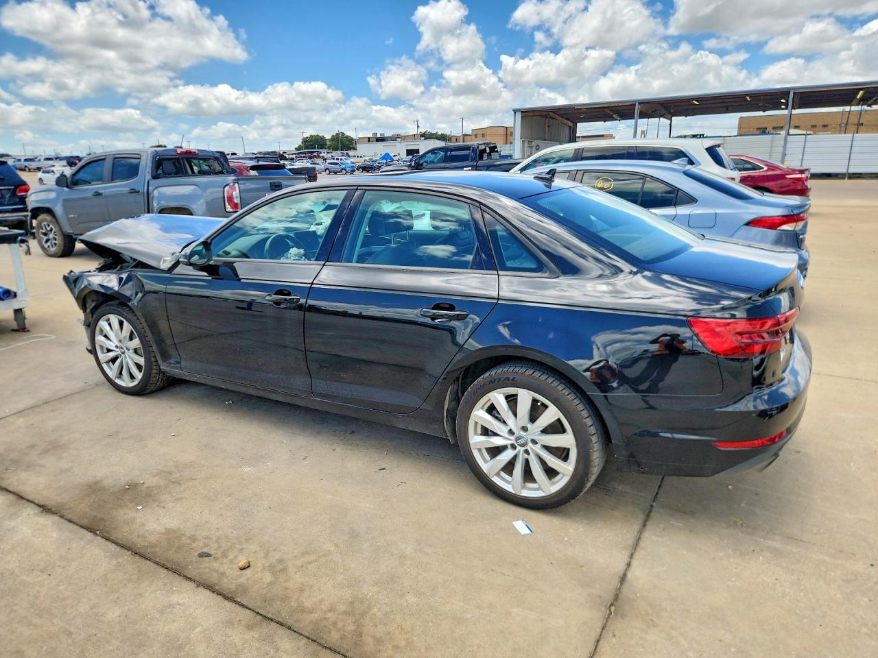 2017 AUDI A4 quattro Premium