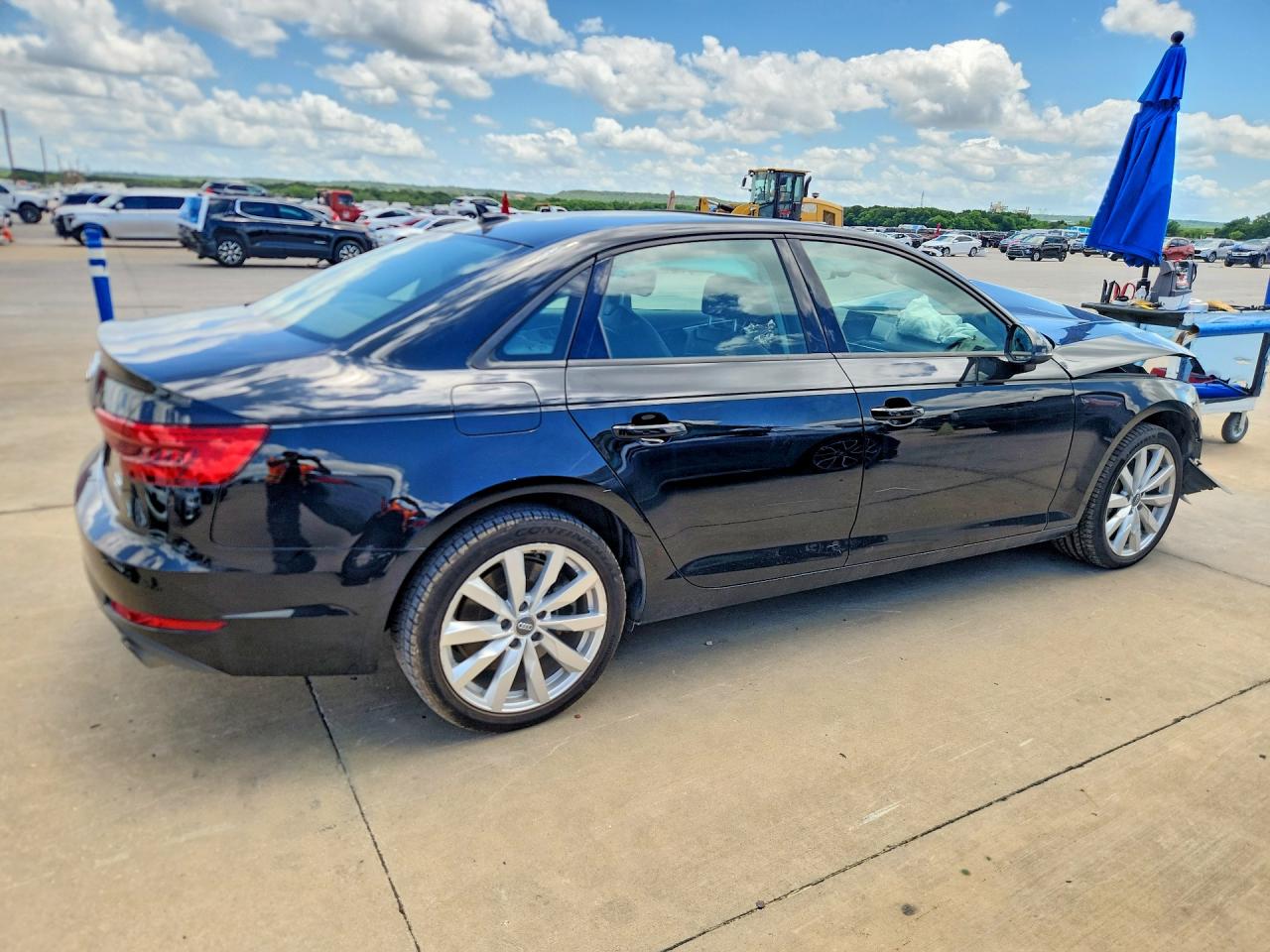 2017 AUDI A4 quattro Premium